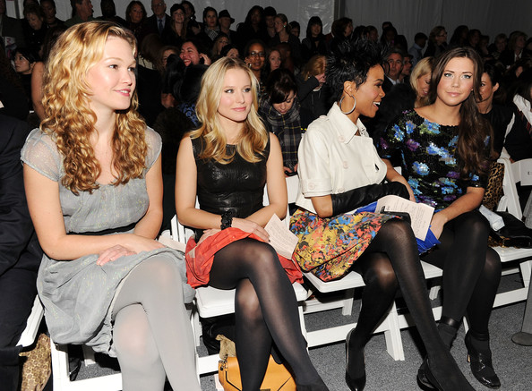 Kristen Bell Crossed Legs in Pantyhose – New York Fall Fashion Week ...
