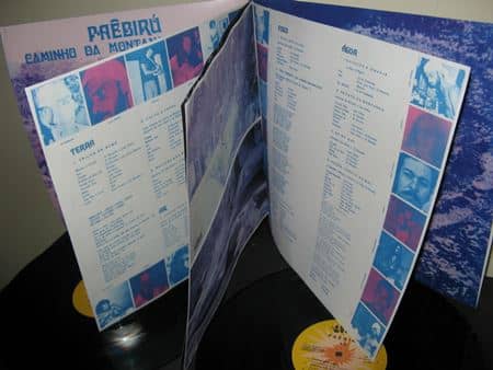 Informações, fotos e letras. Encarte disco Paêbirú