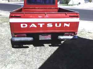 1966_Datsun_520_Pickup_Rear_11-1-2008.jp