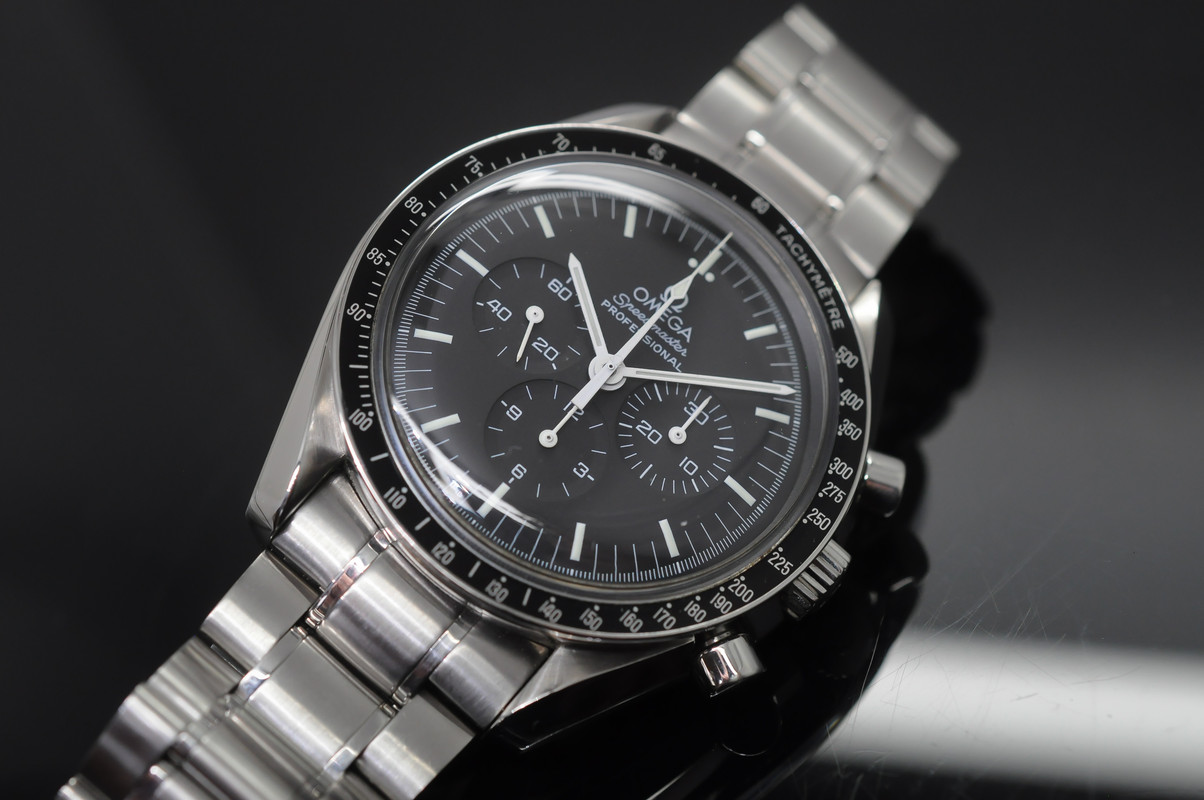 Omega Speedmaster Professional Chronograph 