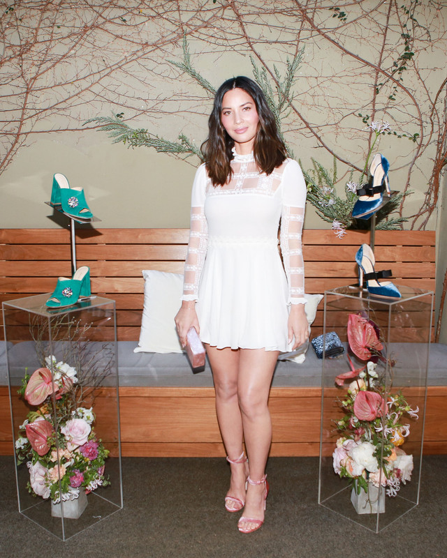 Olivia Munn Legs Crossed – ‘Women with Sole’ Luncheon in LA | LEGS COOL