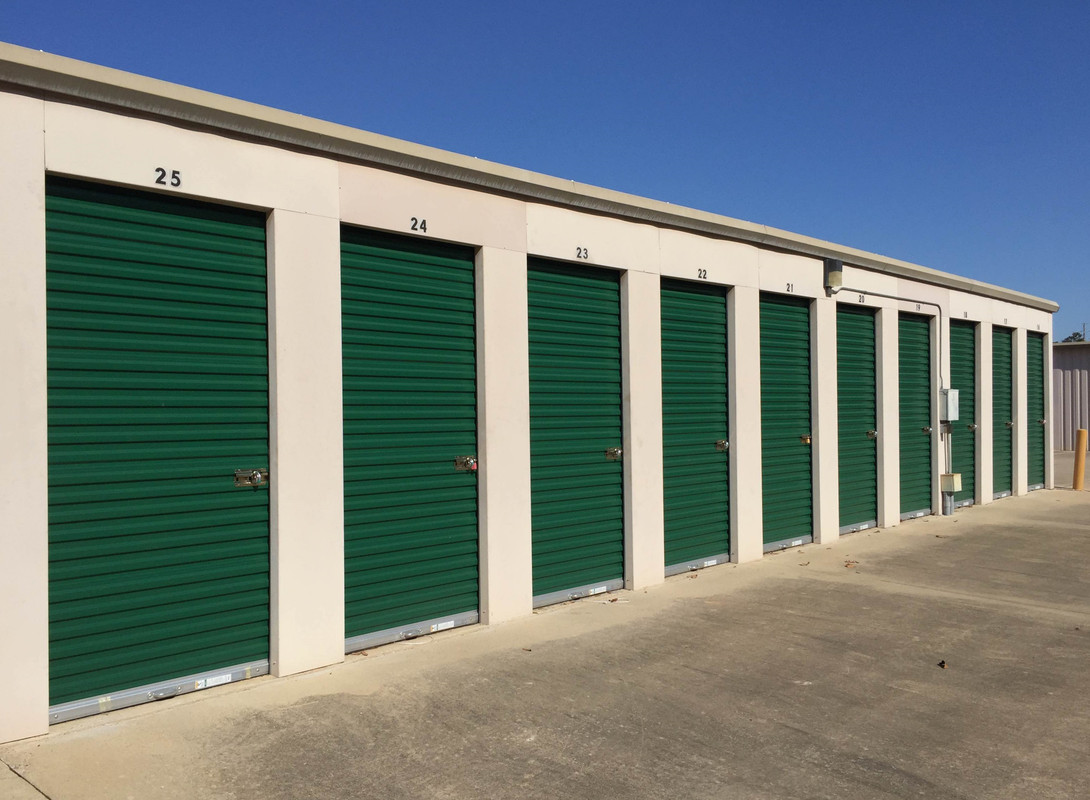 Drive up self storage units are an excellent choice if you have convenience as a top priority.