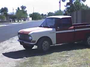 1966_Datsun_520_Pickup_Front_11-1-2008.j