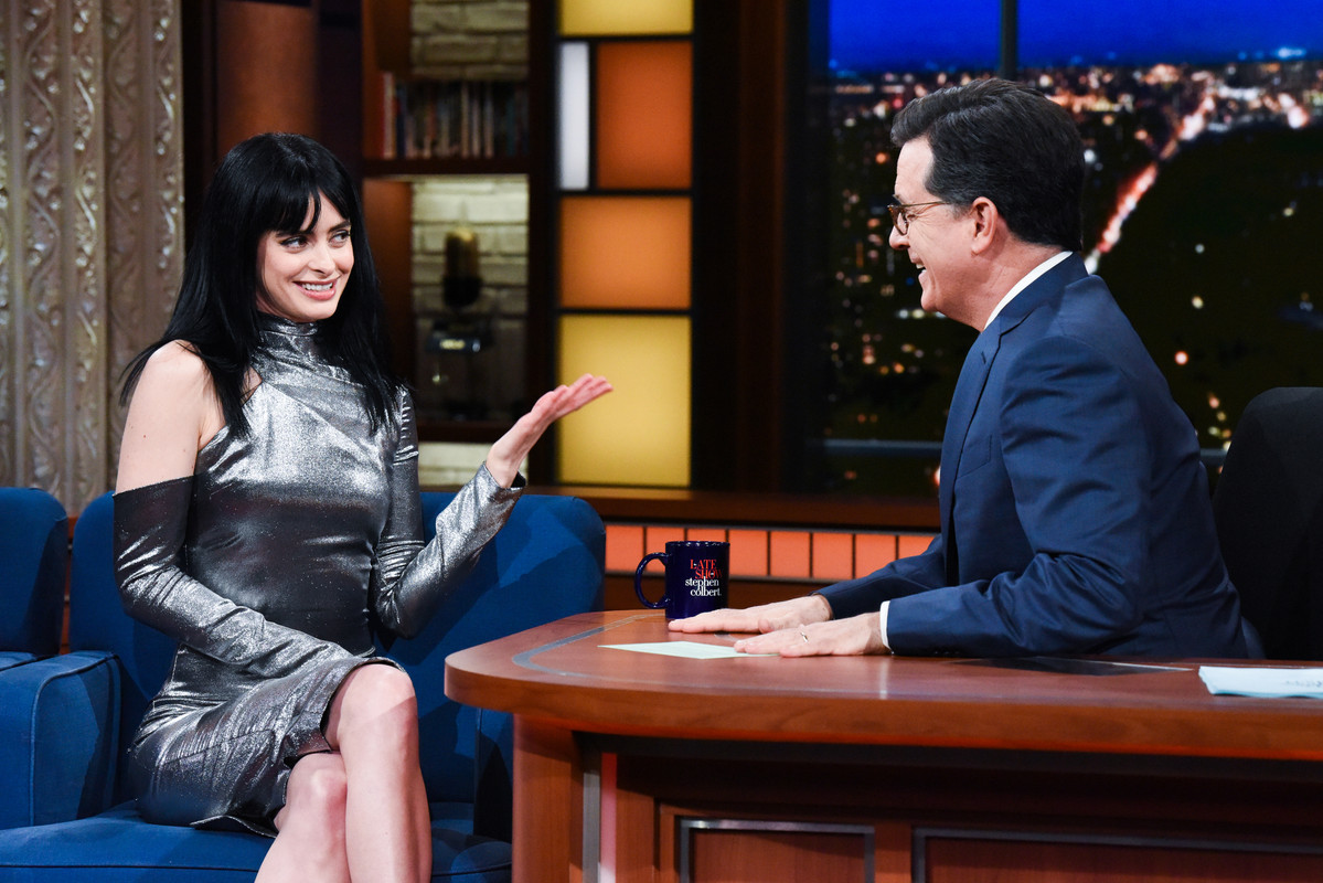 krysten-ritter-the-late-show-with-stephen-colbert-march-1st-2018