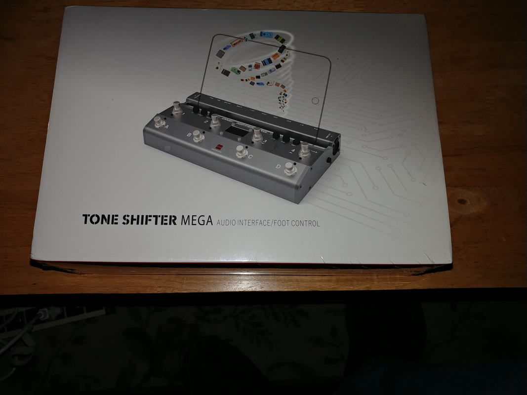 Bliv ved opdagelse Stue Tone Shifter Mega Floor Audio Interface Pedalboard | The Gear Page