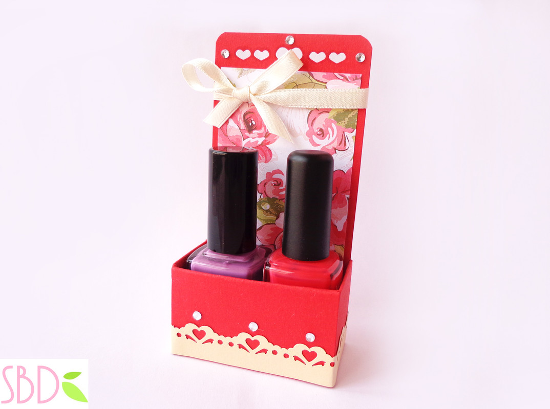 Scatolina regalo porta smalti – Nail polishes gift box – Sweetbiodesign  SweetbioDesign