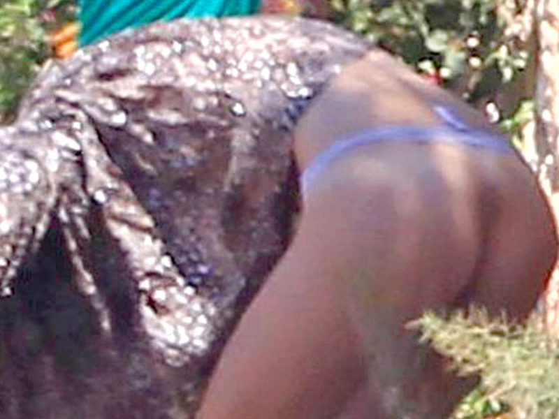 Karolina Kurkova Body Shows Her Tits And Ass